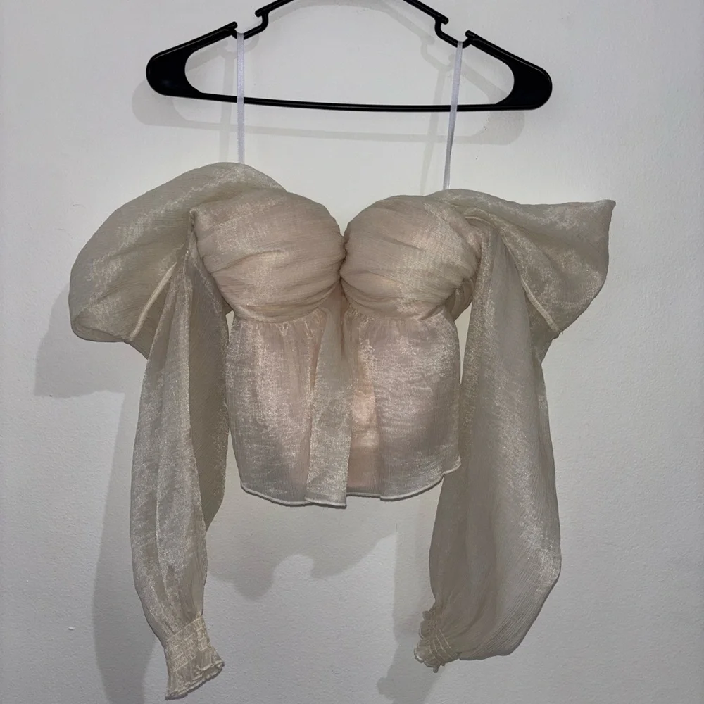 House of Harlowe 1960 x Revolve Burna Blouse in Cream - Size Small - Picture 3 of 11